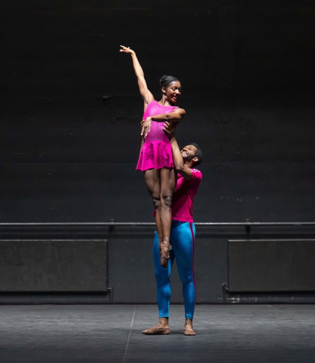 Precious Adams and Junor Souza in William Forsythe's <i>Playlist (EP)</i> &copy; Photography by ASH