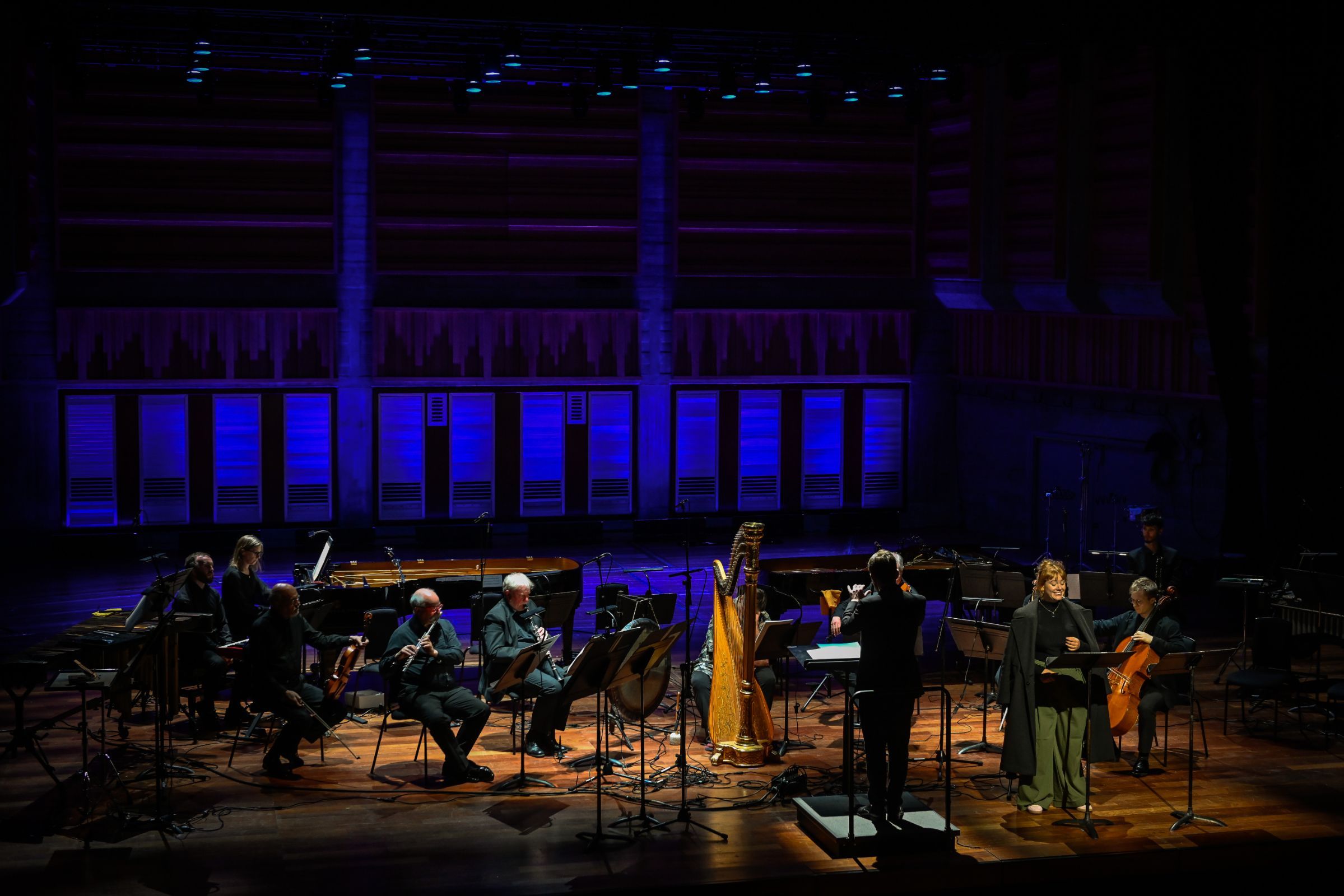 Lotte Betts-Dean and the London Sinfonietta &copy; Monika S Jakubowska