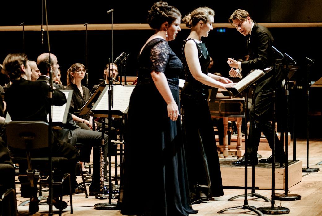 Klaus Mäkelä dirige la <i>Messe en si</i> à la Philharmonie © Mathias Benguigui / Pasco and Co