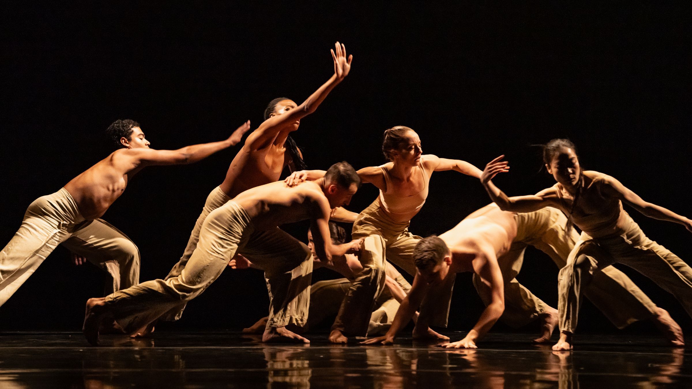 Martha Graham Dance Company in Baye &amp; Asa's <i>Cortege</i> &copy; Steven Pisano