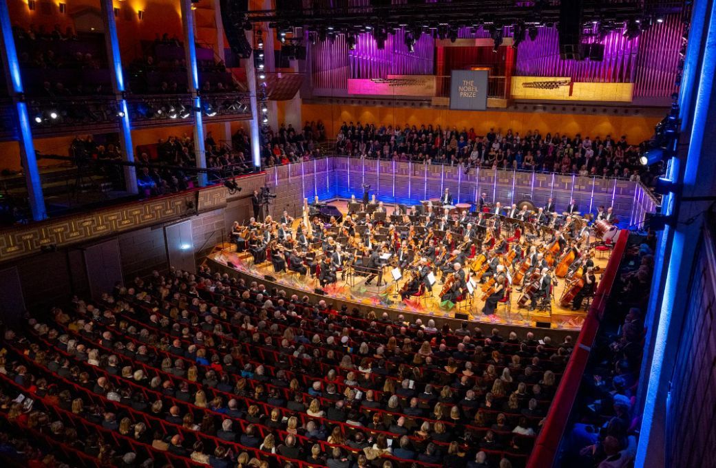 Petr Popelka and Royal Stockholm Philharmonic perform at the Nobel Prize ceremony &copy; Niklas Elmehed