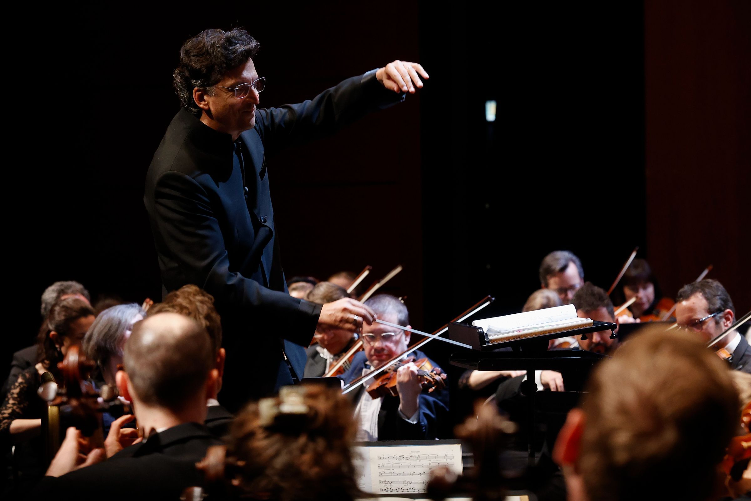 Michael Sanderling dirige le Luzerner Sinfonieorchester © Caroline Doutre / Festival de Pâques