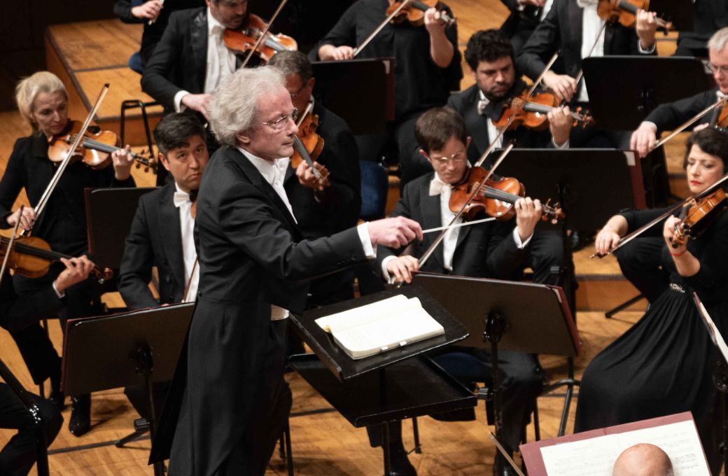 Franz Welser-Möst dirigiert das Lucerne Festival Orchestra © Manuela Jans | Lucerne Festival