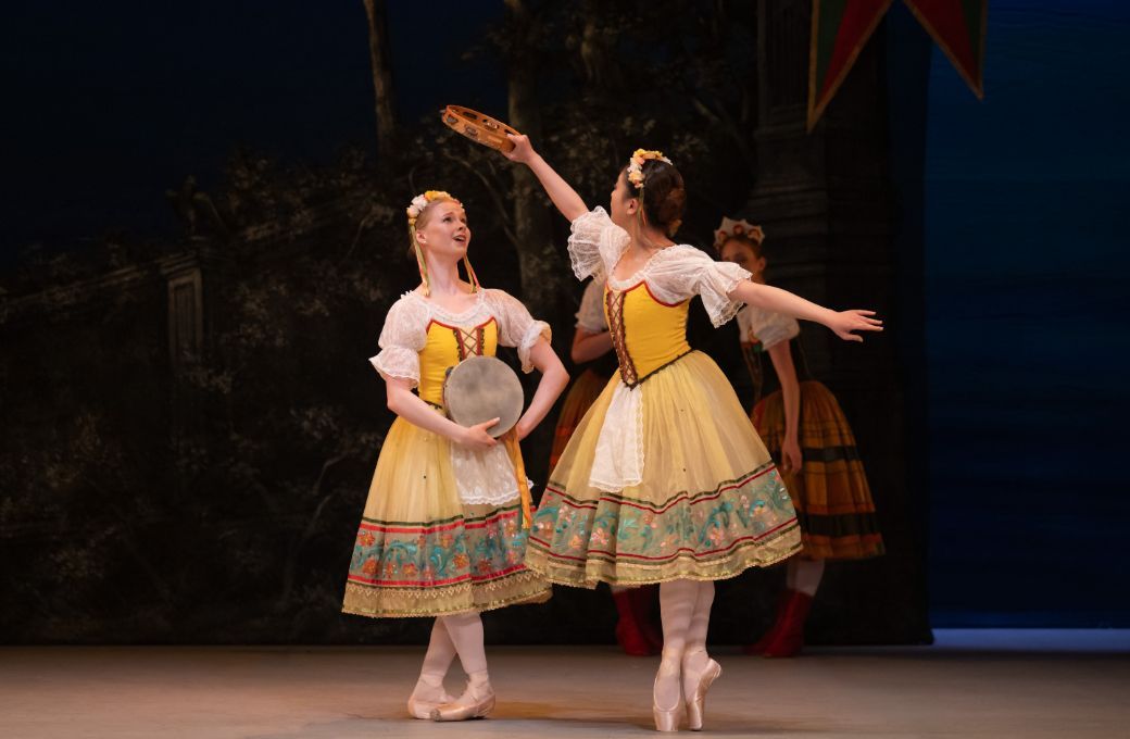Elsie Pinder and Riho Hayashi in the Neopolitan in <i>My First Ballet: Swan Lake</i> © Photography by ASH
