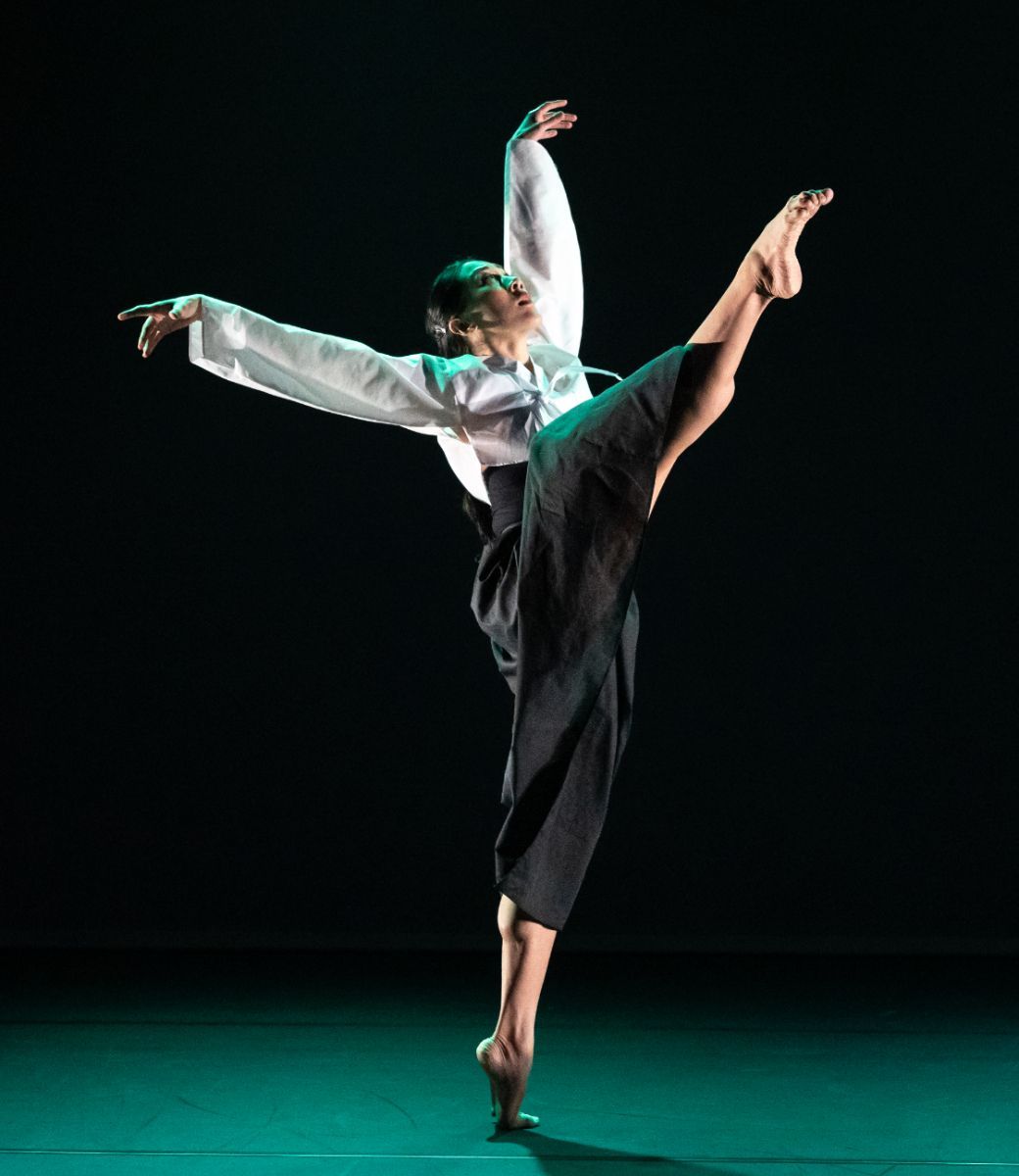 Tiffany Mangulabnan in Seyong Kim's <i>Moon Reflected in East Sea</i> © Steven Pisano