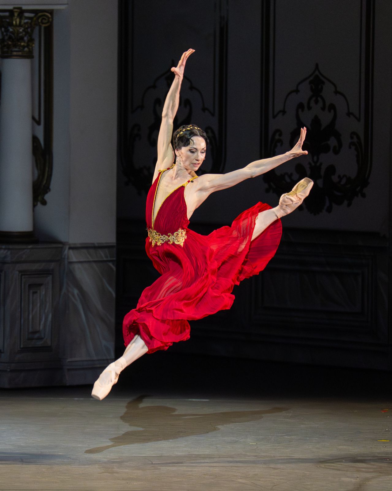 Anna Tsygankova as Lady Macbeth in Helen Pickett's <i>Lady Macbeth</i> &copy; Altin Kaftira