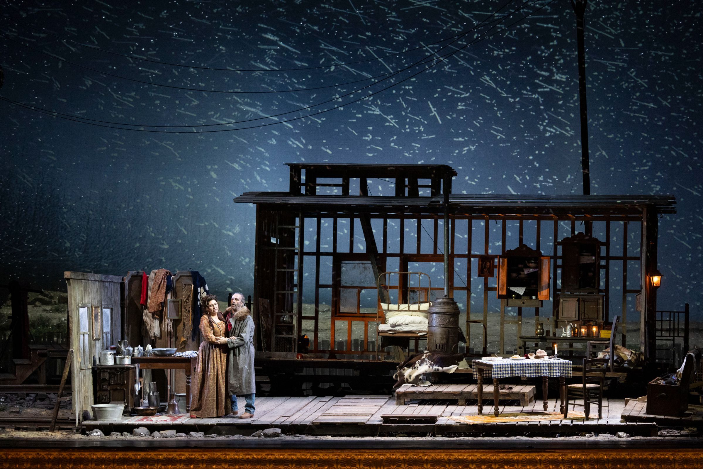 Anna Pirozzi (Minnie) and Martin Muehle (Dick Johnson) &copy; Luciano Romano