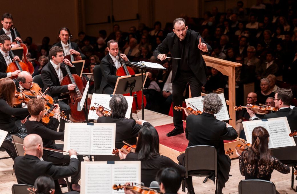 Andris Nelsons conducts the Boston Symphony Orchestra &copy; Chris Lee