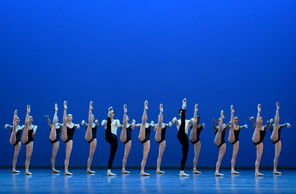 Les Ballets de Monte-Carlo in Balanchine's <i>The Four Temperaments</i> © Alice Blangero