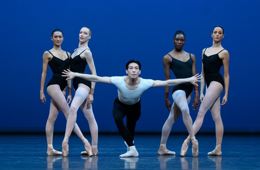 Jaeyong An and Les Ballets de Monte-Carlo in Balanchine's <i>The Four Temperaments</i> &copy; Alice Blangero