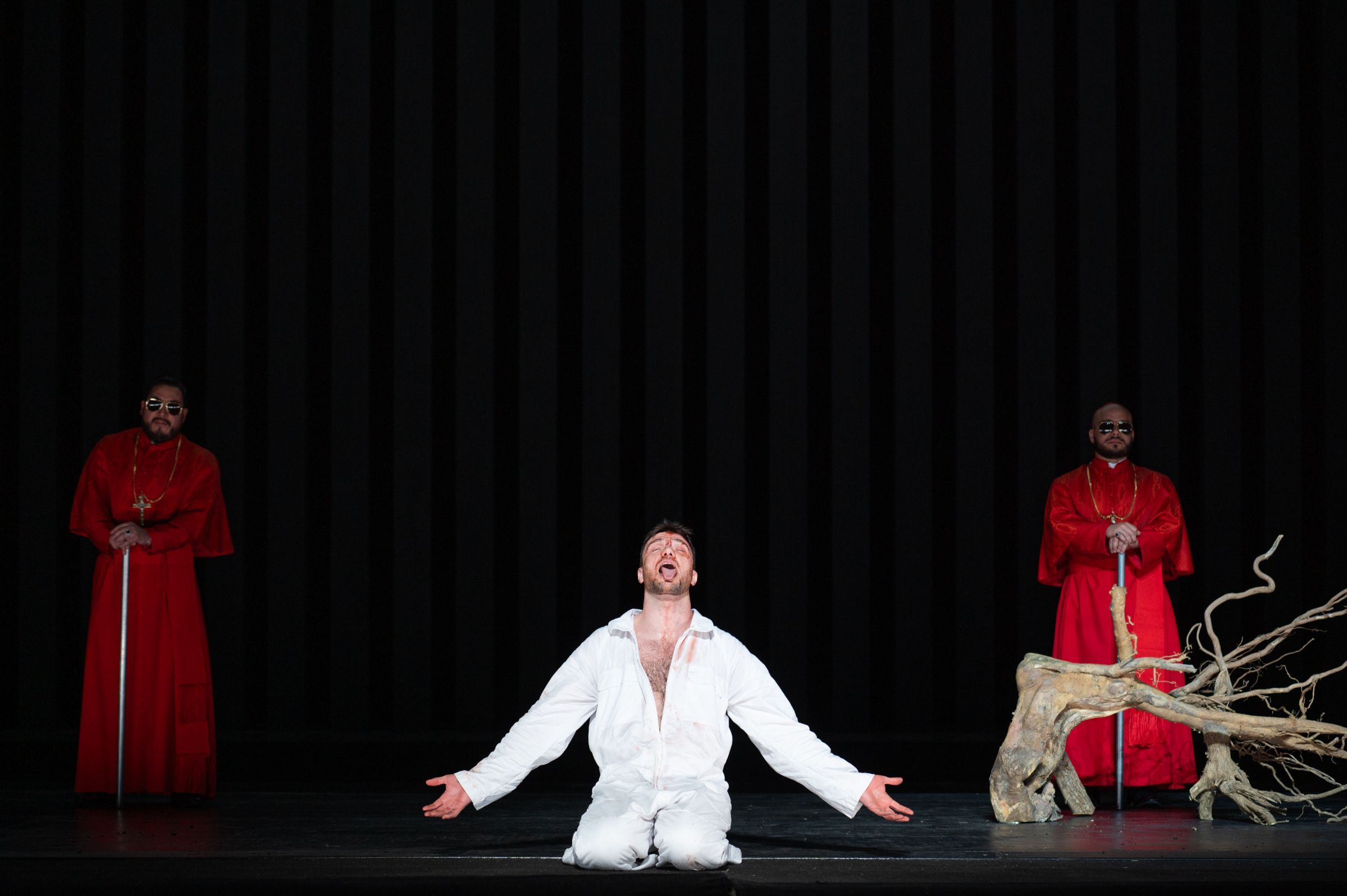 Mattia Olivieri (Il prigioniero) © Fabrizio Sansoni | Teatro dell’Opera di Roma