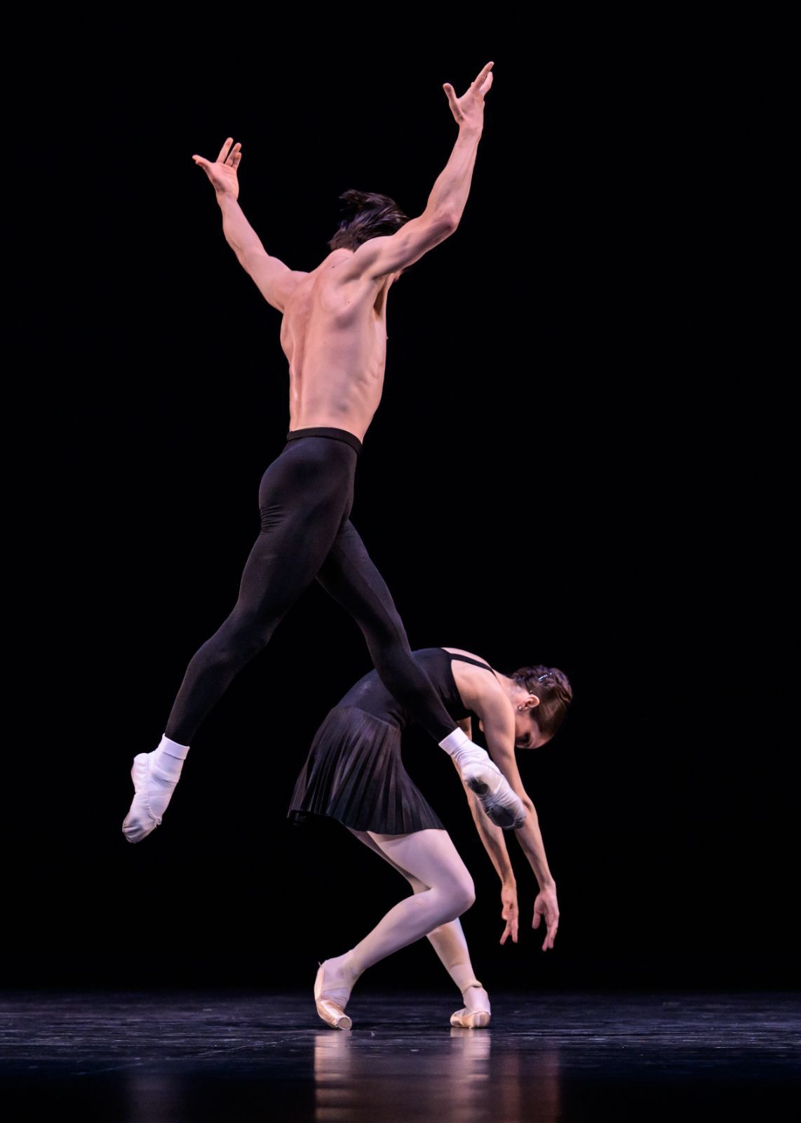 Paul Irmatov and Romina Contreras in Hans van Manen's <i>Sarcasmen</i> &copy; Serghei Gherciu