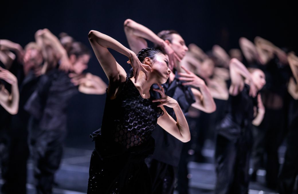 Czech National Ballet in Eyal Dadon's <i>Katastrof</i> &copy; Serghei Gherciu