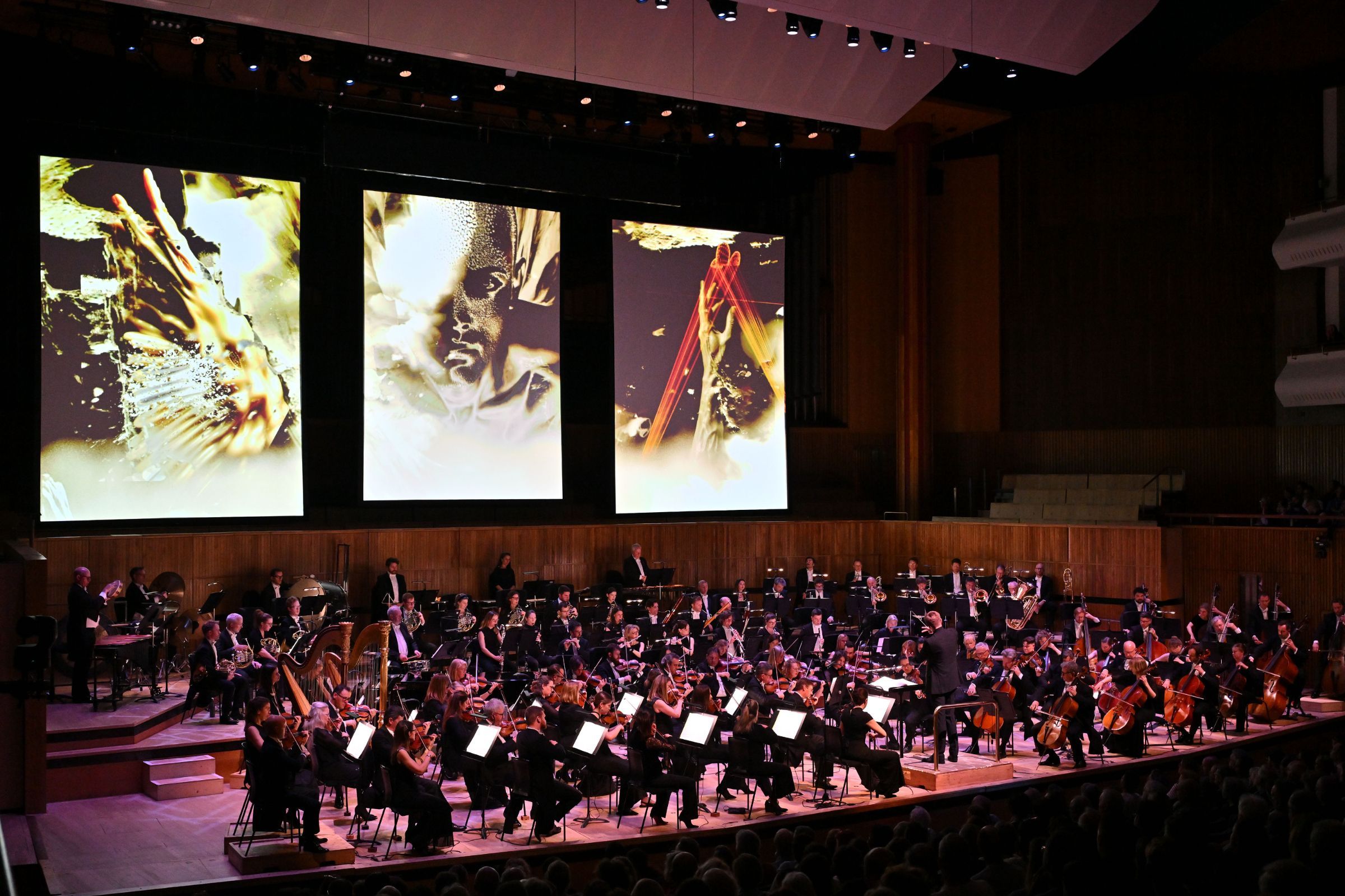 Kirill Serebrennikov's installation for Shostakovich's Leningrad Symphony &copy; Mark Allan | RPO