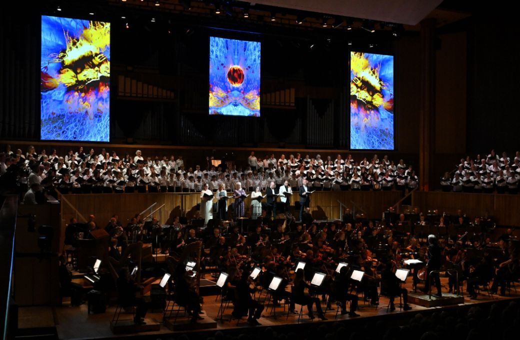 The London Philharmonic Orchestra and Choir, London Symphony Chorus and Tiffin Boys&rsquo; Choir &copy; Mark Allan