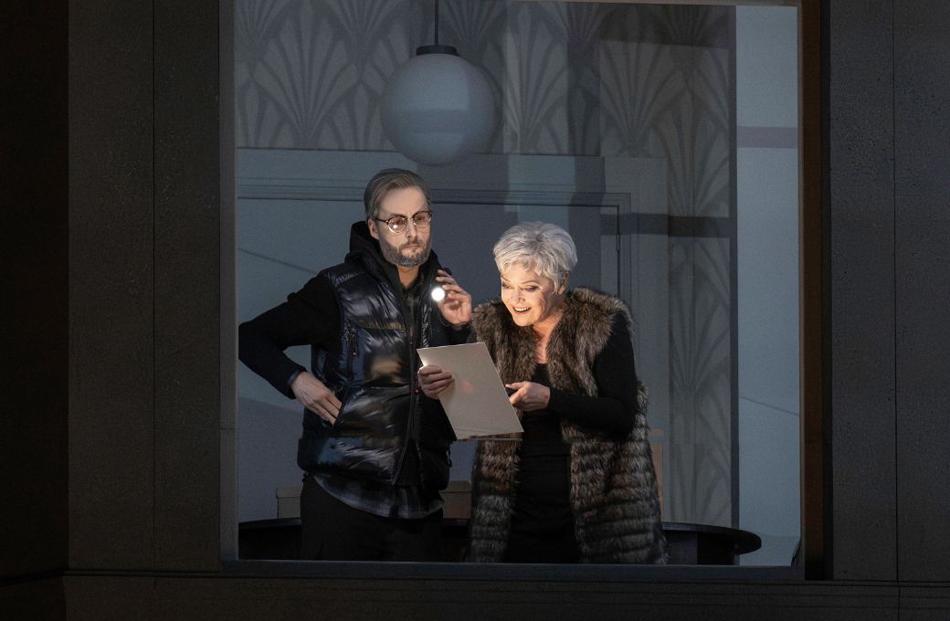 Bj&ouml;rn B&uuml;rger (Frank) und Evelyn Herlitzius (Brigitta) &copy; Monika Rittershaus