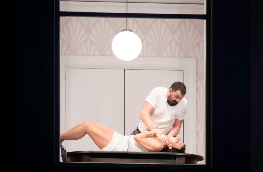 Eric Cutler (Paul) und Vida Miknevičiūtė (Marietta) &copy; Monika Rittershaus