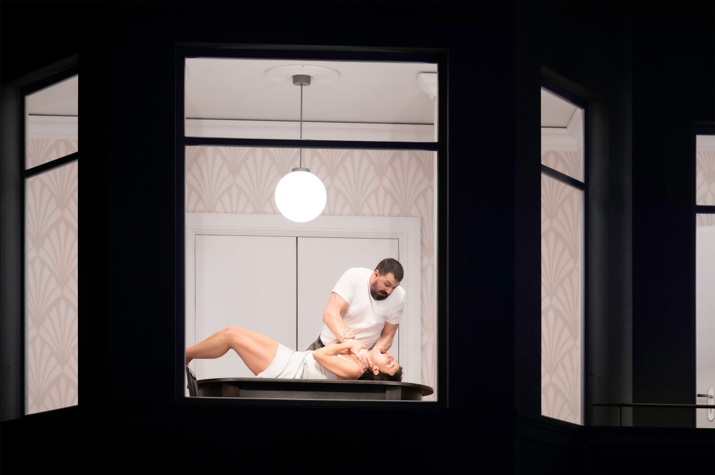Eric Cutler (Paul) und Vida Miknevičiūtė (Marietta) &copy; Monika Rittershaus