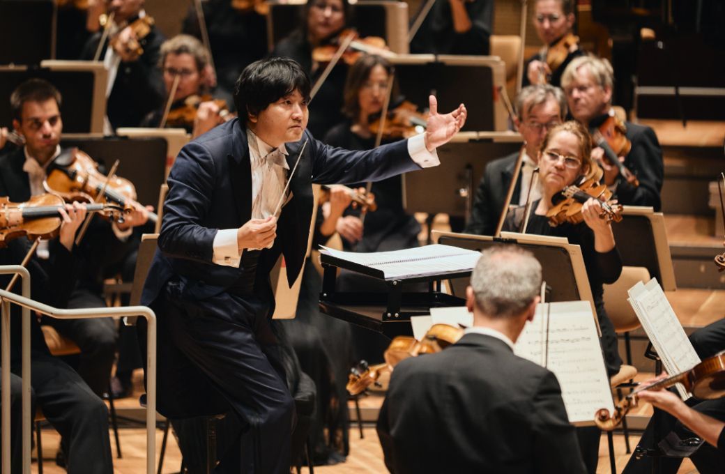 Kazuki Yamada conducts Deutsche Symphonie-Orchester Berlin in September 2024 &copy; Fabian Schellhorn