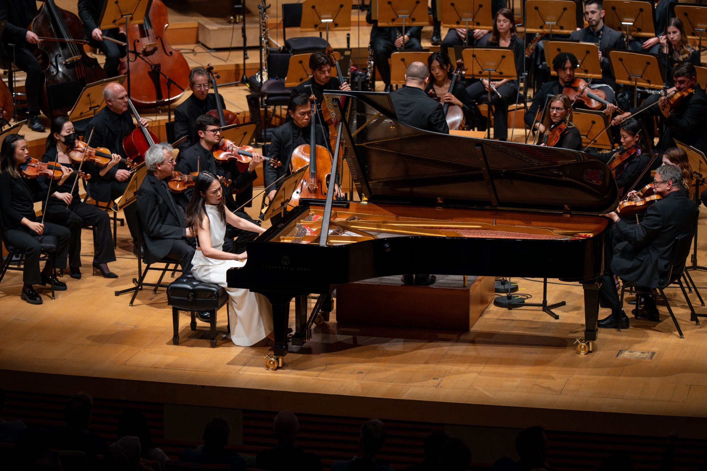 Yeol Eum Son and the Los Angeles Philharmonic &copy; Elizabeth Asher