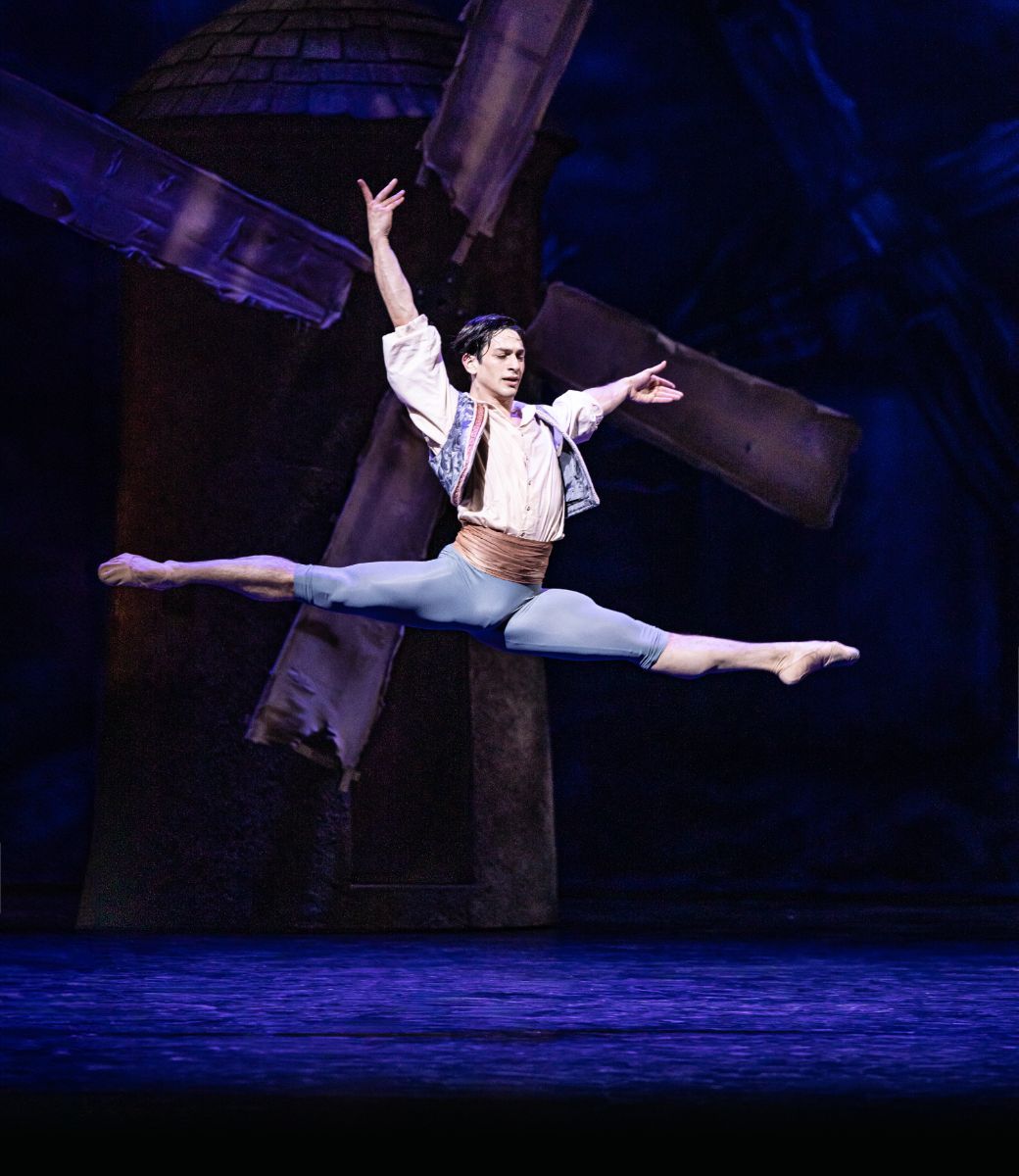 Giorgi Potskhishvili as Basilio in <i>Don Quixote</i> © Pavel Hejný