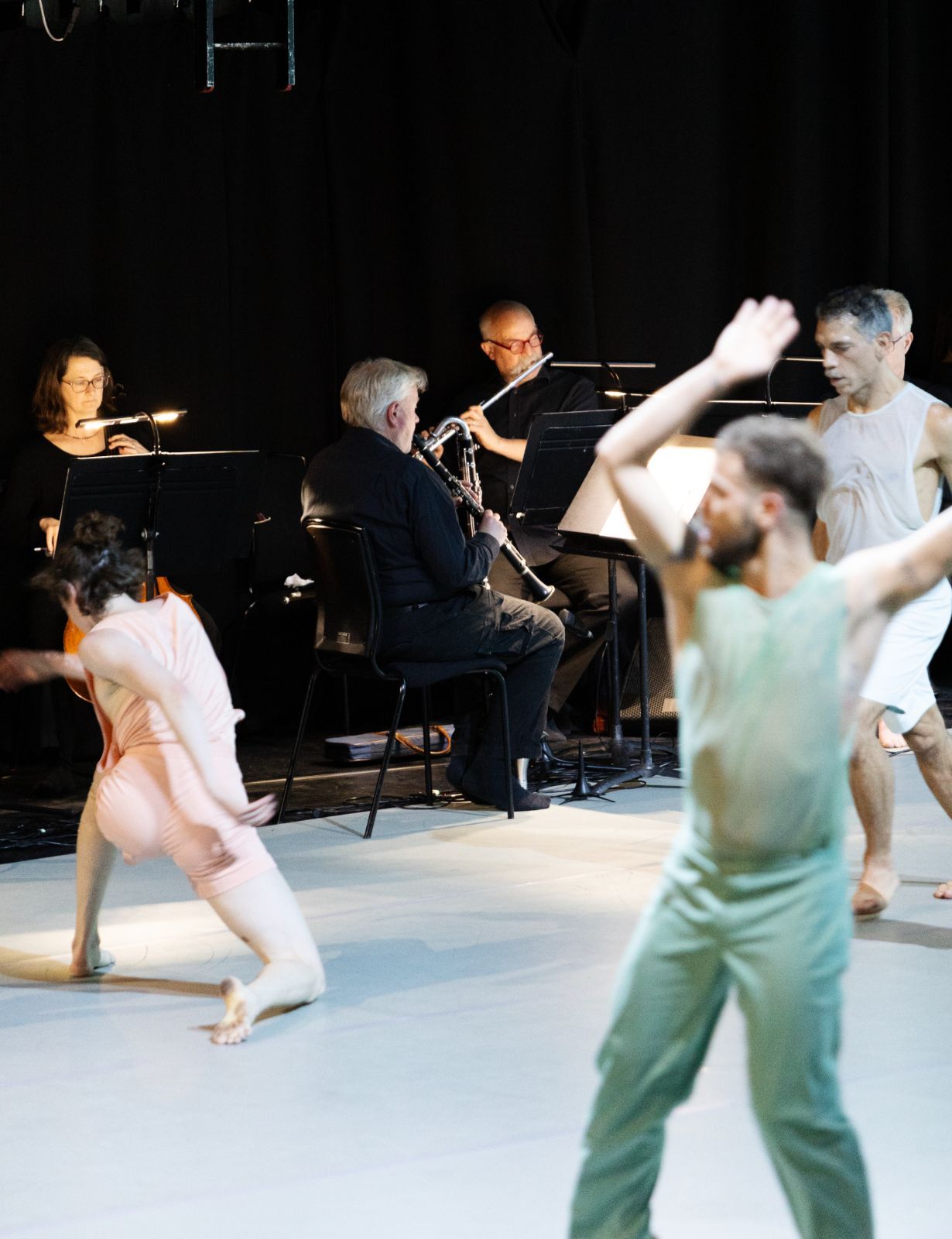 Sasha Waltz &amp; Guests with London Sinfonietta &copy; Josh Croll