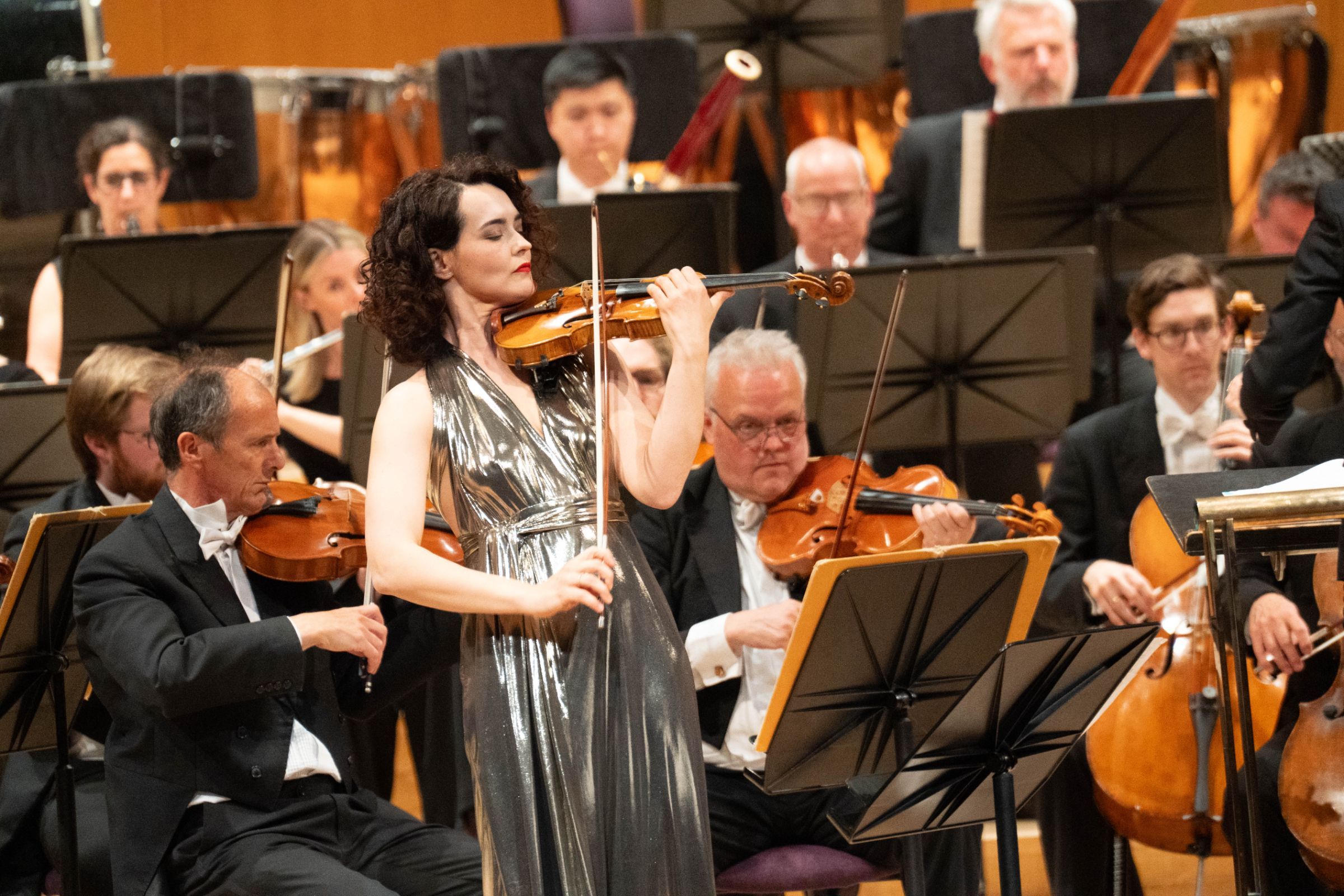Alena Baeva and The Hallé &copy; Sharyn Bellemakers | The Hallé