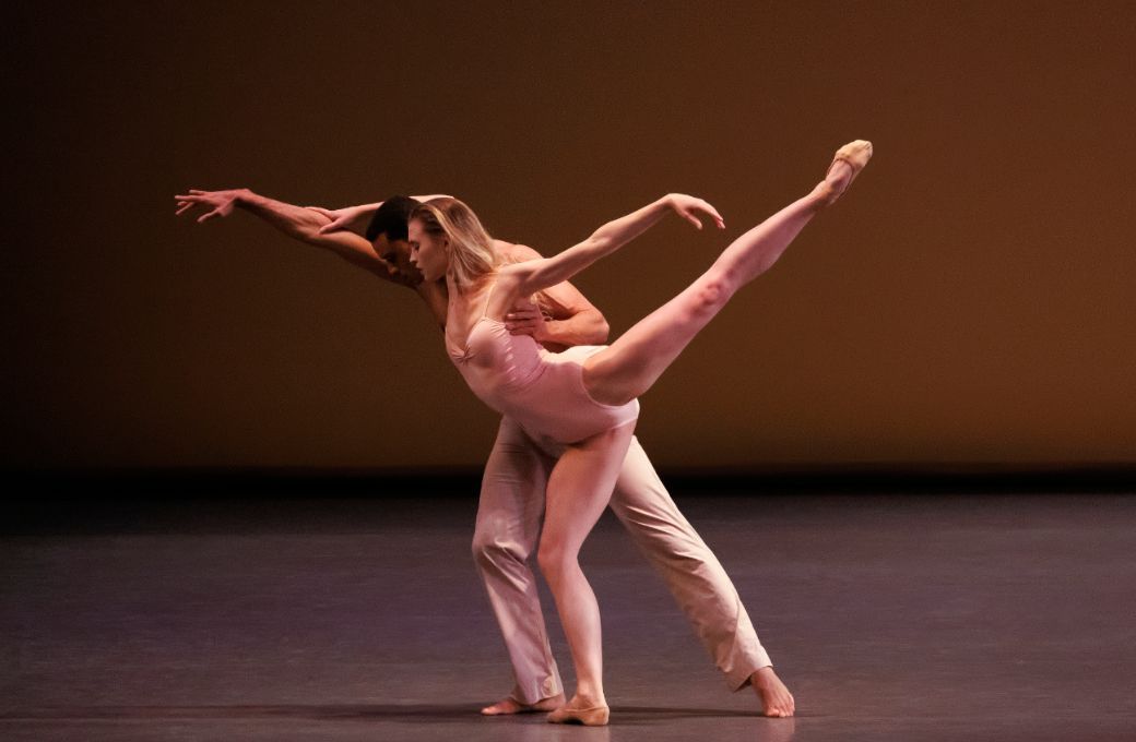 Miriam Miller and Preston Chamblee in Christopher Wheeldon's <i>After the Rain</i> © Erin Baiano