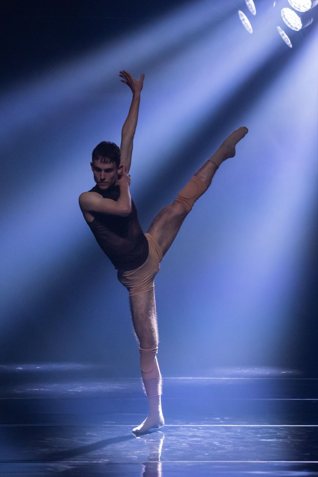 Sydney Dance Company in Rafael Bonachela's <i>momenta</i> &copy; Pedro Greig