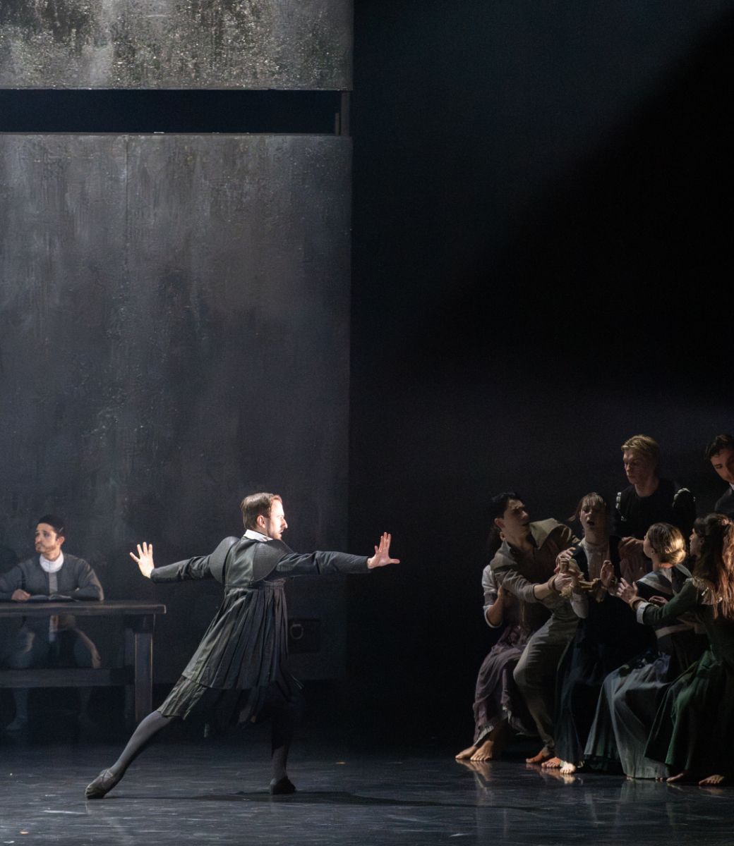 Thomas Edwards as Danforth in Helen Pickett's <i>The Crucible</i> © Rimbaud Patron