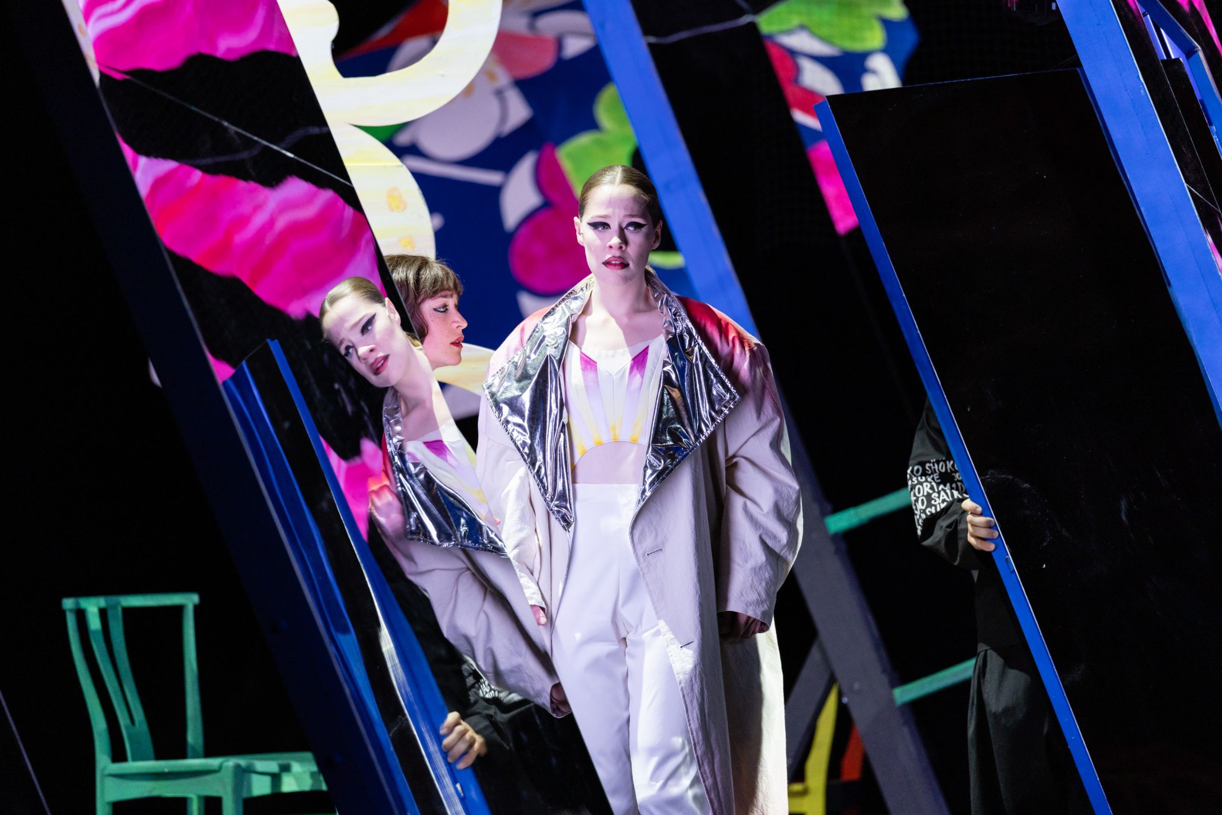 Juliana Zara (Shoko) und Xenia Puskarz Thomas (Saiko) &copy; Geoffroy Schied