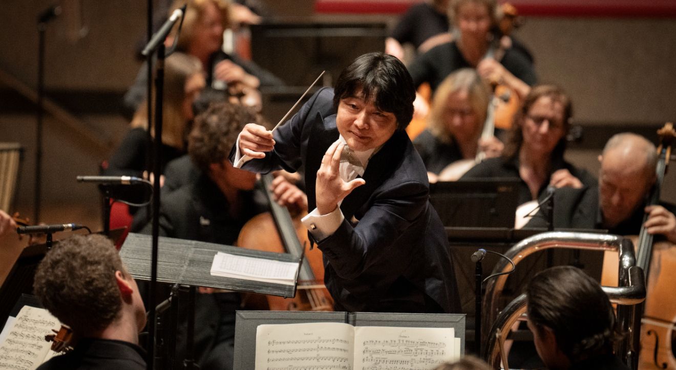 Kazuki Yamada conducts the CBSO at Symphony Hall © Andrew Fox