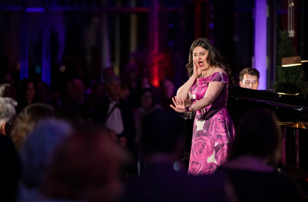 Oksana Pynchuk sings in the semifinalists’ concert © CascaisOpera