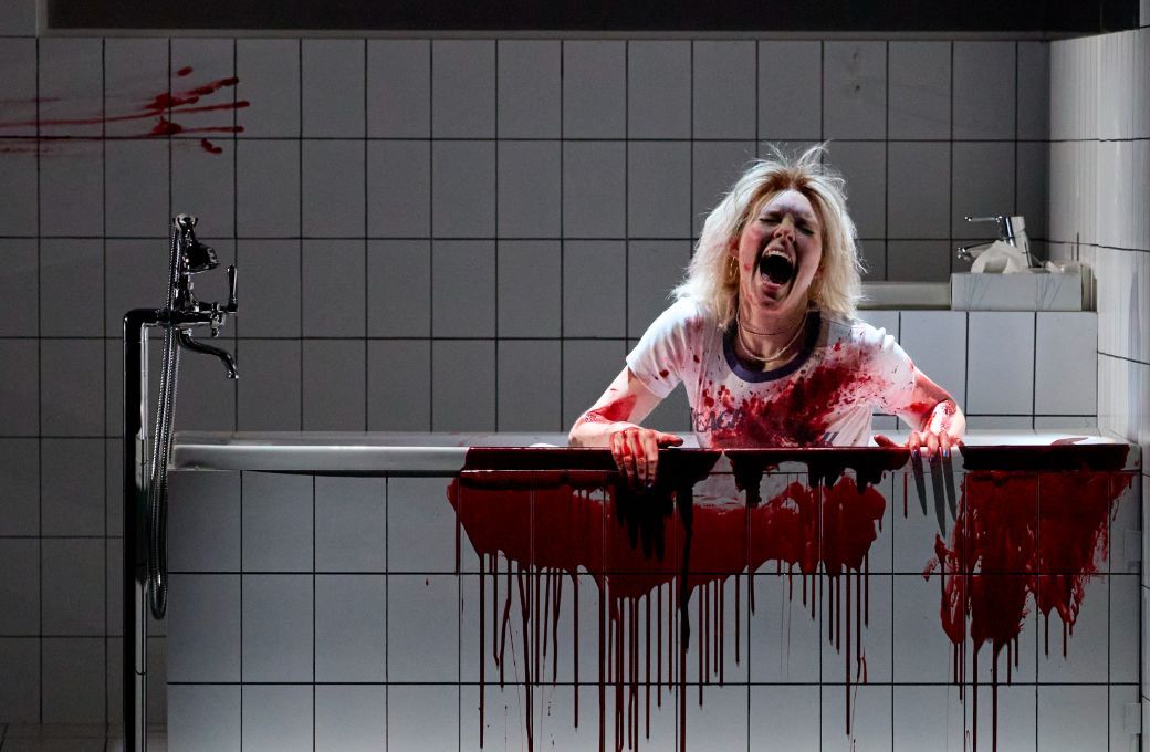 Erika Baikoff (Ophelia) © Herwig Prammer