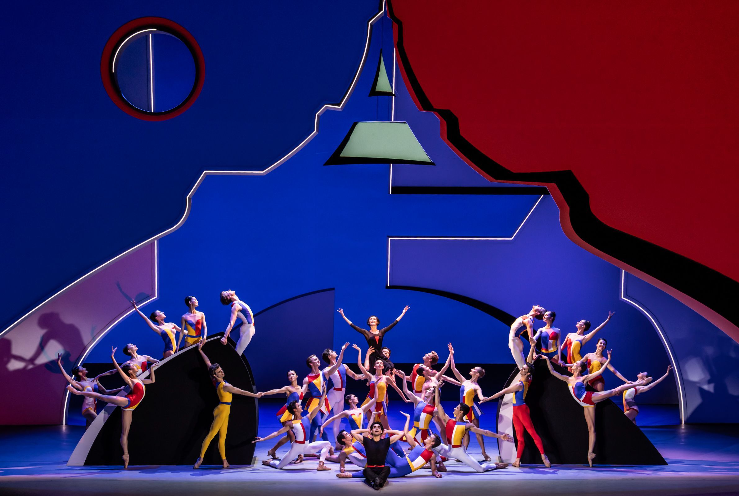 Christopher Wheeldon's <i>An American in Paris</i> with The Royal Ballet &copy; Johan Persson