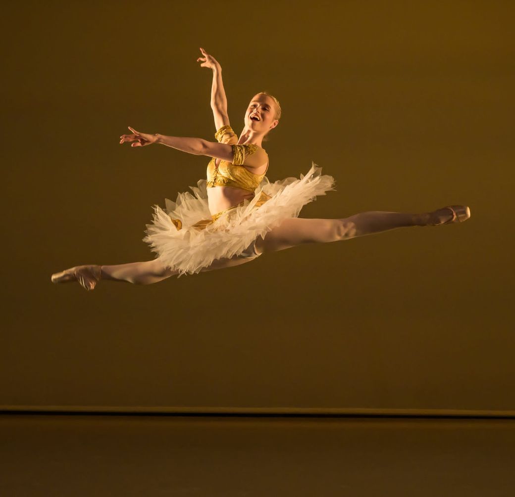 Yoli Meurisse, GradPro 2025 winner, graduate of English National Ballet School © Drew Tommons