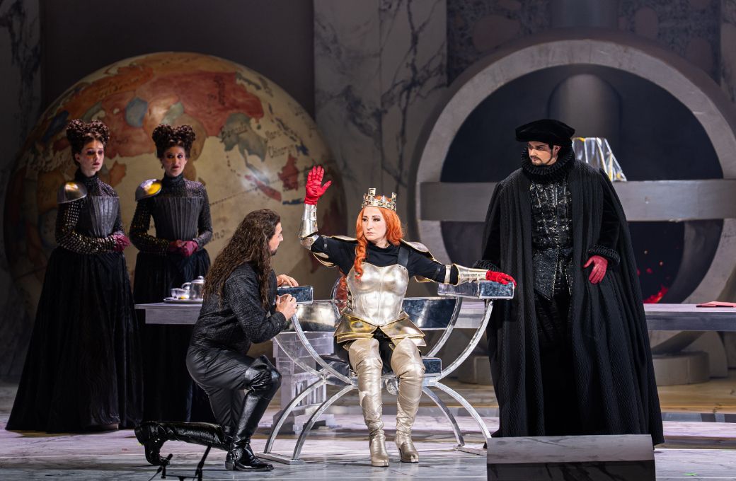 Gabriella Balga (Elisabetta) &copy; Valter Berecz | Hungarian State Opera