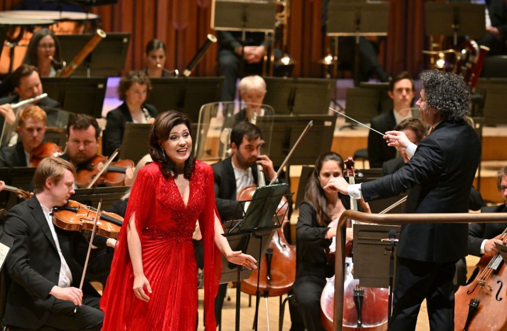 Marina Rebeka, Gustavo Dudamel and the London Symphony Orchestra © LSO | Mark Allan