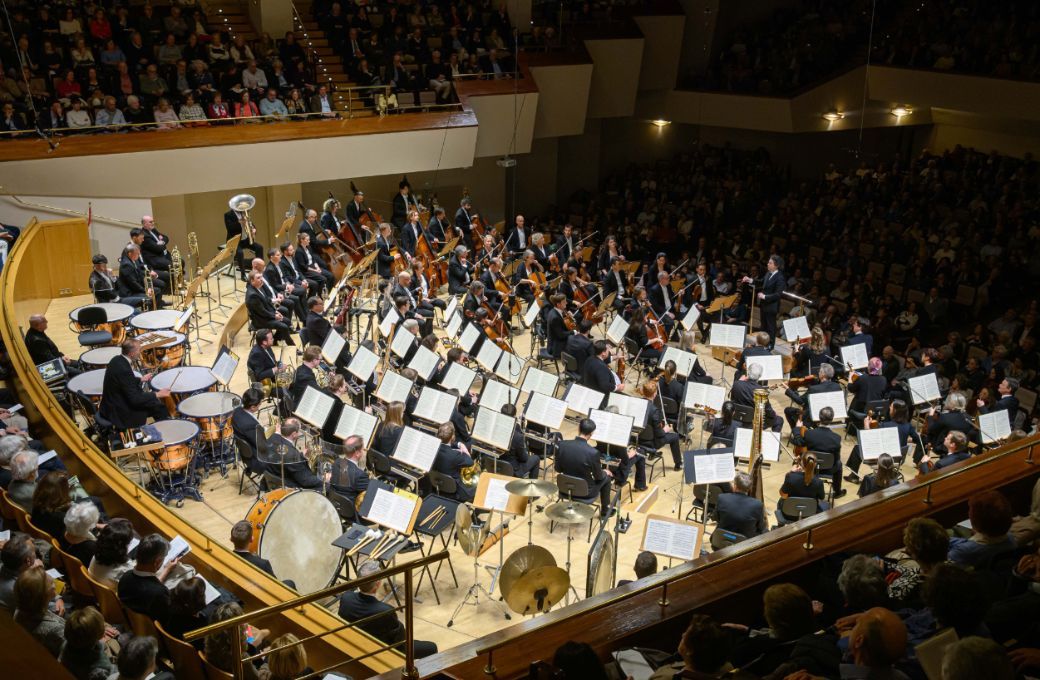 Gustavo Dudamel al frente de la London Symphony Orchestra © Rafa Martín | Ibermúsica