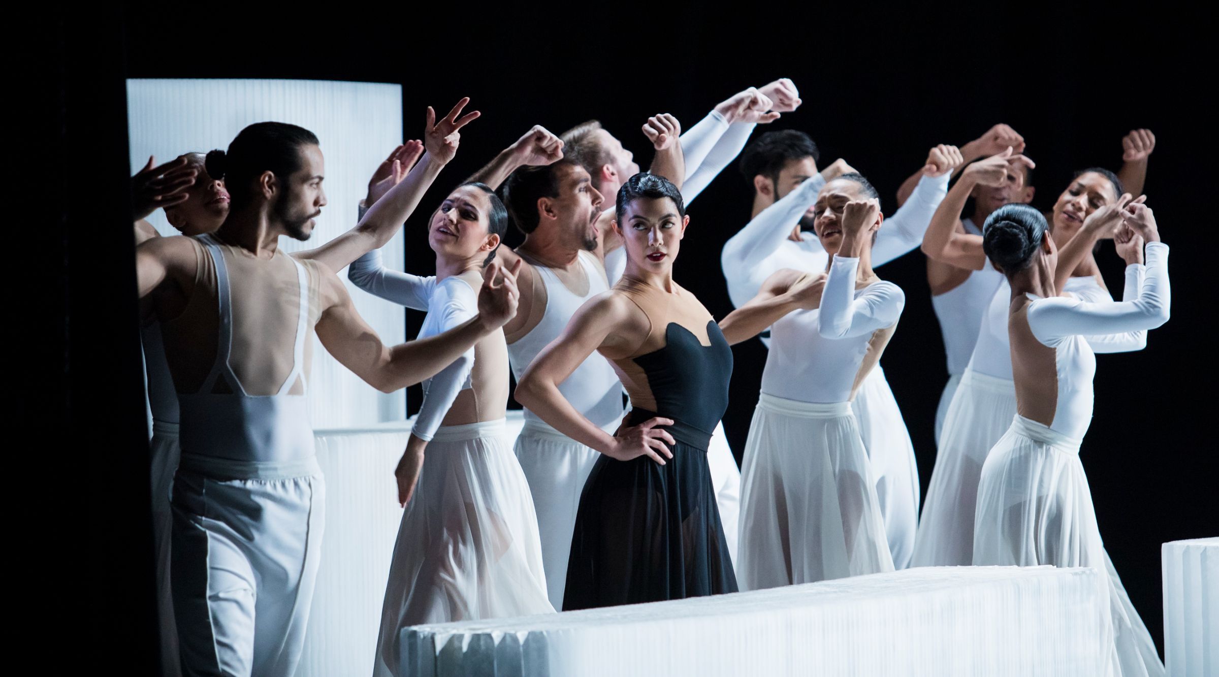 Ballet Hispánico in Gustavo Ramírez Sansano's <i>CARMEN.maquia</i> &copy; Marius Fiskum