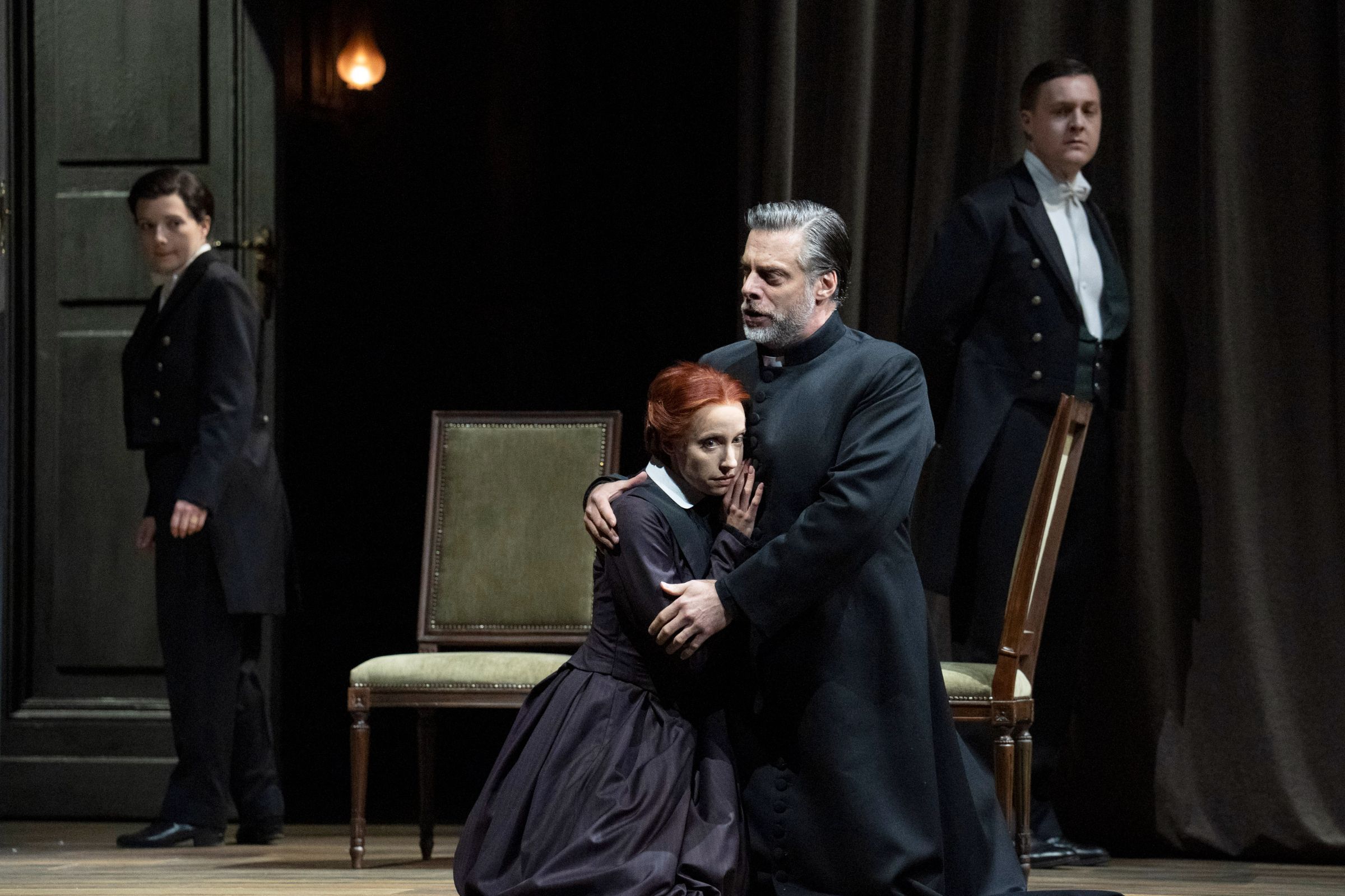 Kristina Stanek (Kundry) and John Relyea (Gurnemanz) &copy; Glyndebourne Productions Ltd | Photo: Richard Hubert Smith