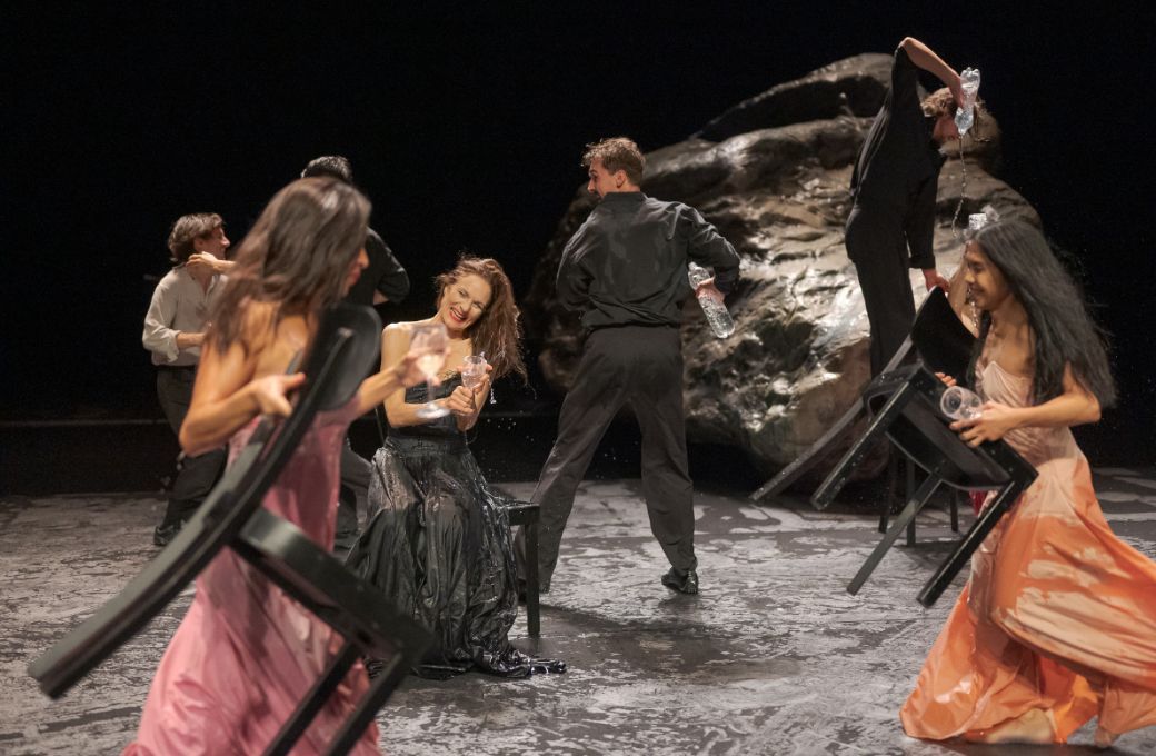 <i>Vollmond</i> © DR / Théâtre de la Ville