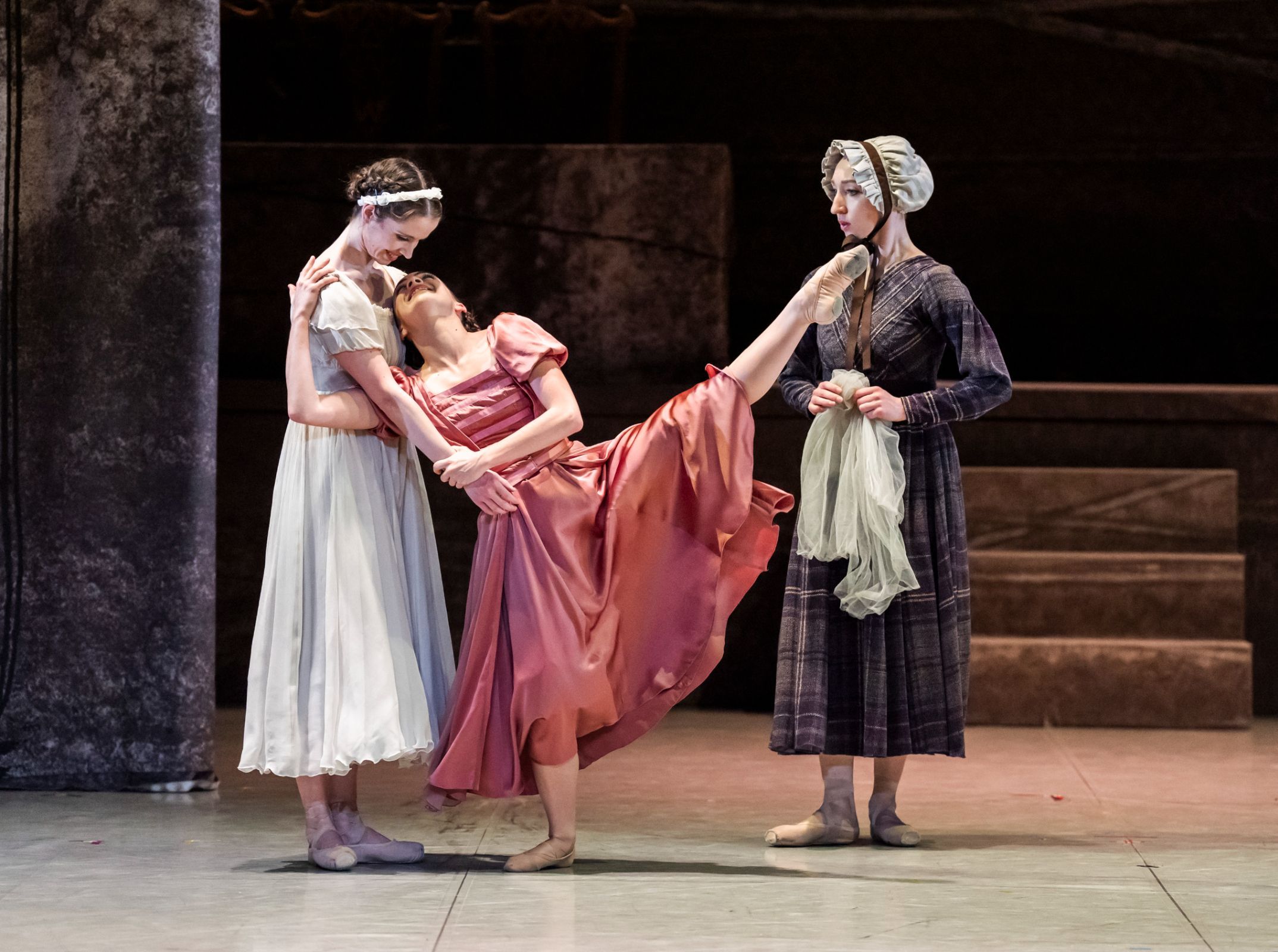 Dominique Larose, Julie Nunès and Heather Lehan in Cathy Marston's <i>Jane Eyre</i> © Tristram Kenton