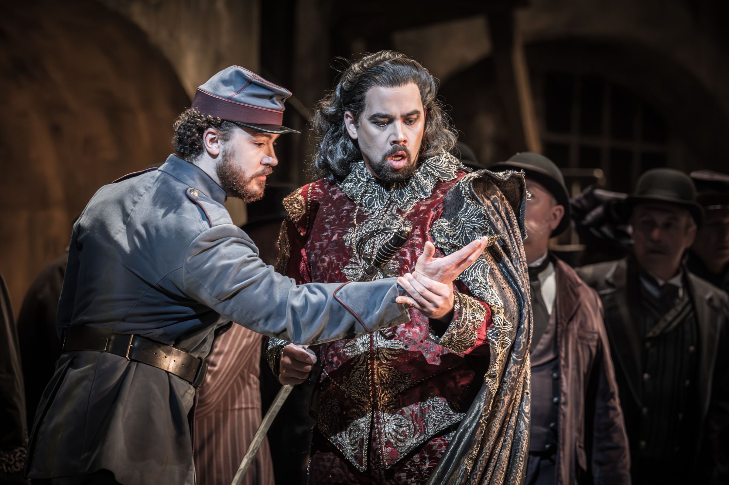Ossian Huskinson (Wagner) and Adam Palka (Méphistophélès) &copy; Marc Brenner