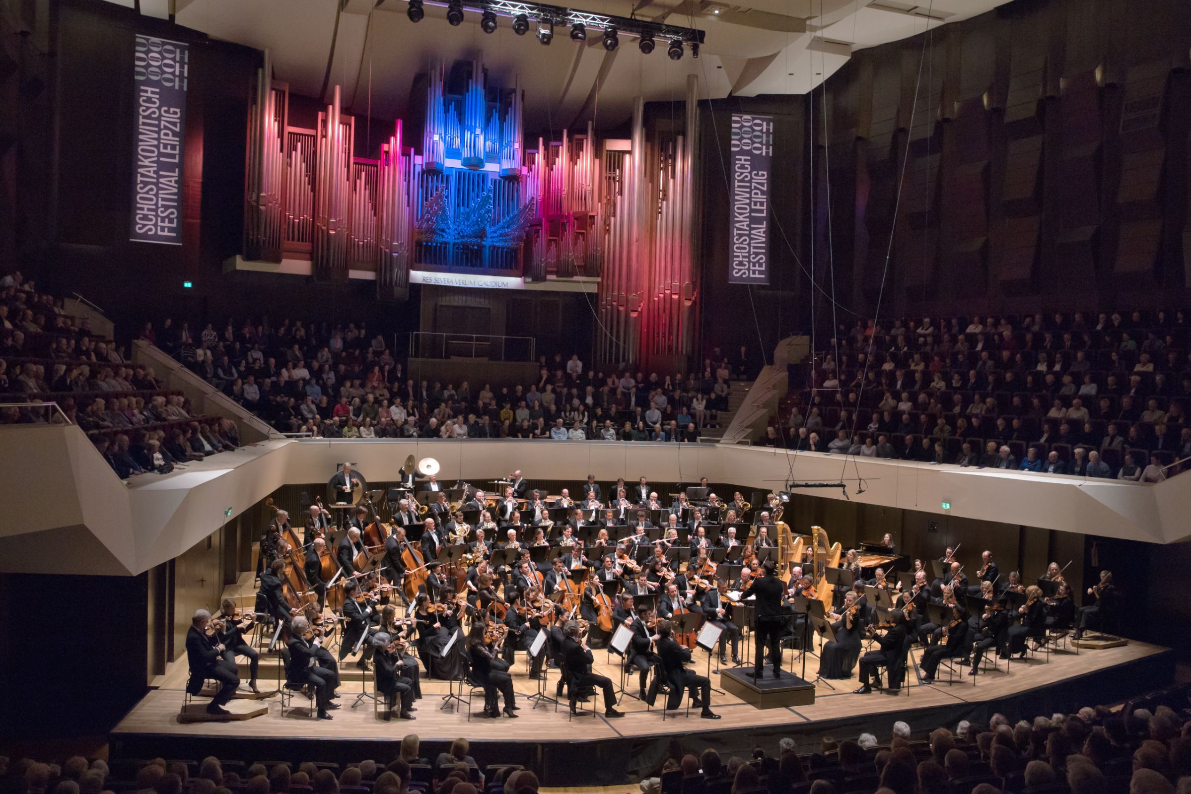 The Gewandhaus and Boston Symphony share the stage &copy; Gert Mothes