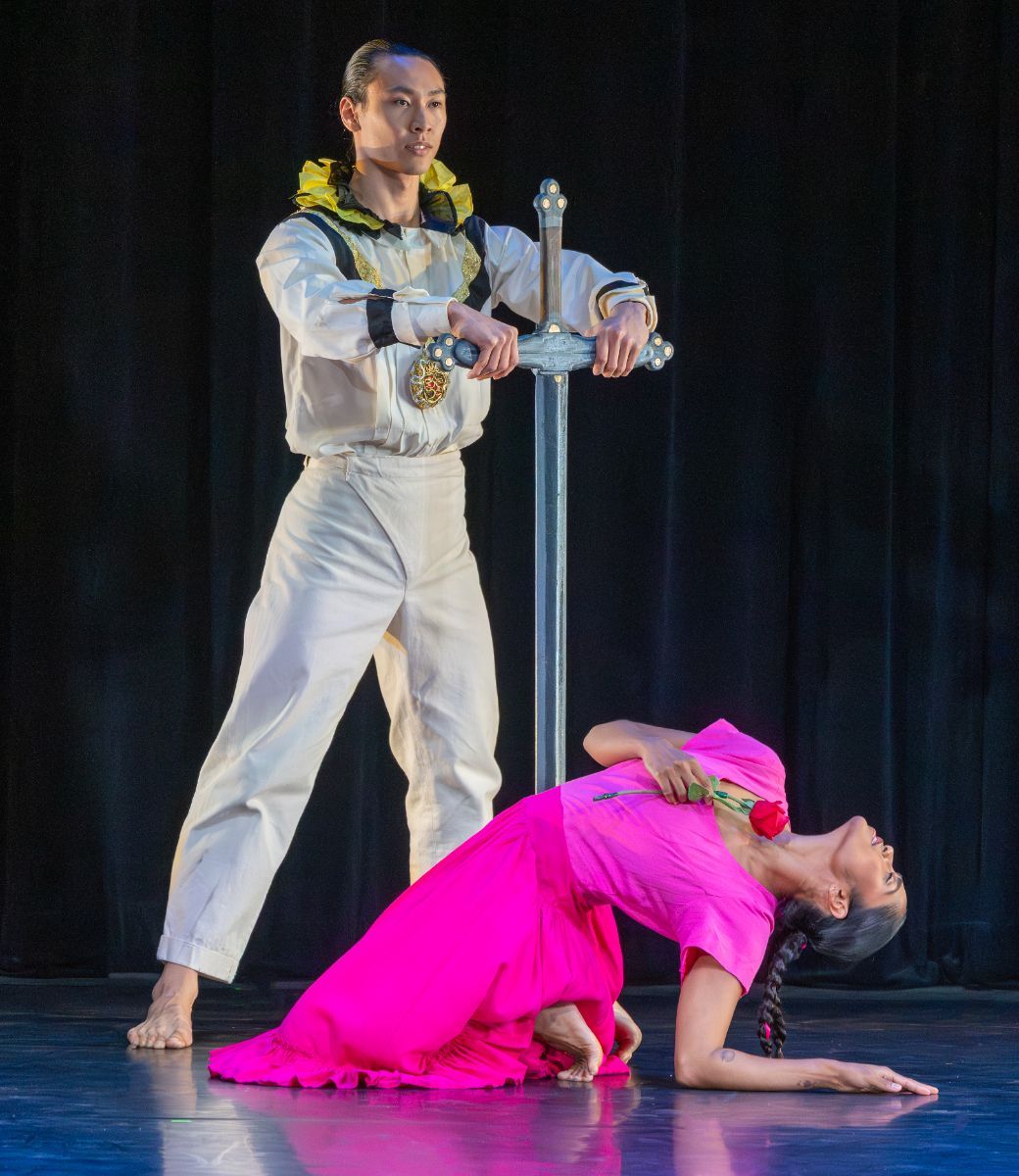 Dancers of the Limón Dance Company in José Limón's <i>La Malinche</i> © Richard Termine