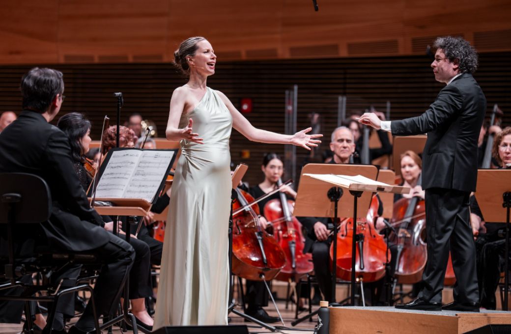 Kate Soper, Gustavo Dudamel and the New York Philharmonic &copy; Chris Lee