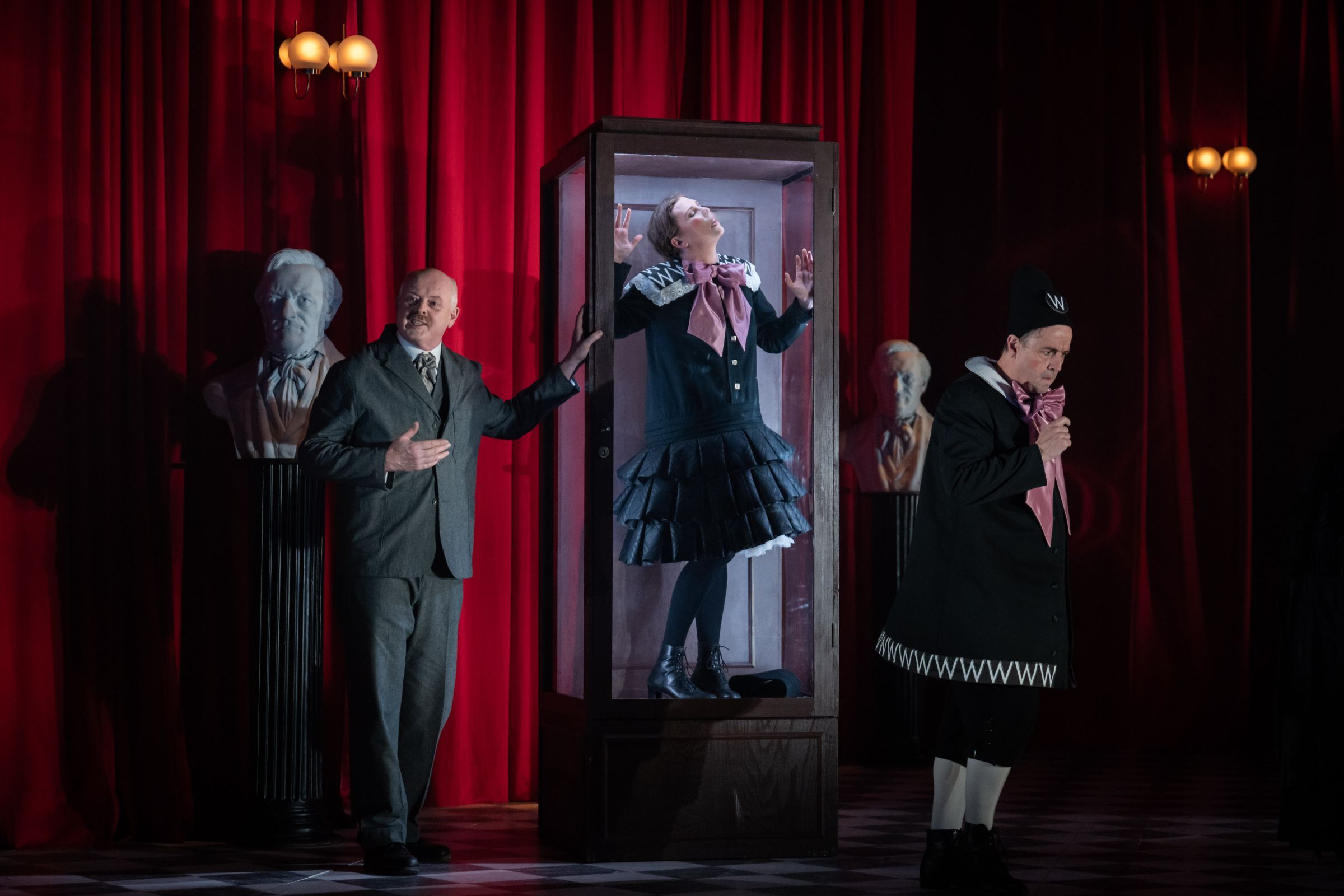 Mark Le Brocq (Houston Chamberlain), Alexandra Lowe (Isolde Wagner), Andrew Watts (Siegfried Wagner) &copy; Matthew Williams-Ellis