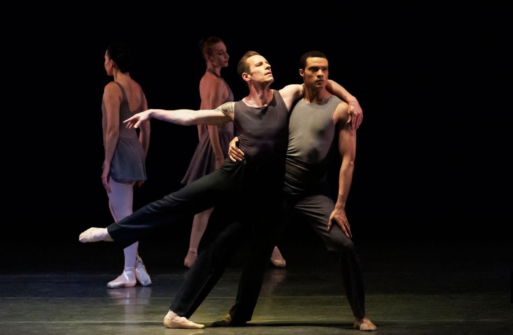 Andrew Veyette and Preston Chamblee in Lynne Taylor-Corbett's <i>Chiaroscuro</i> © Erin Baiano