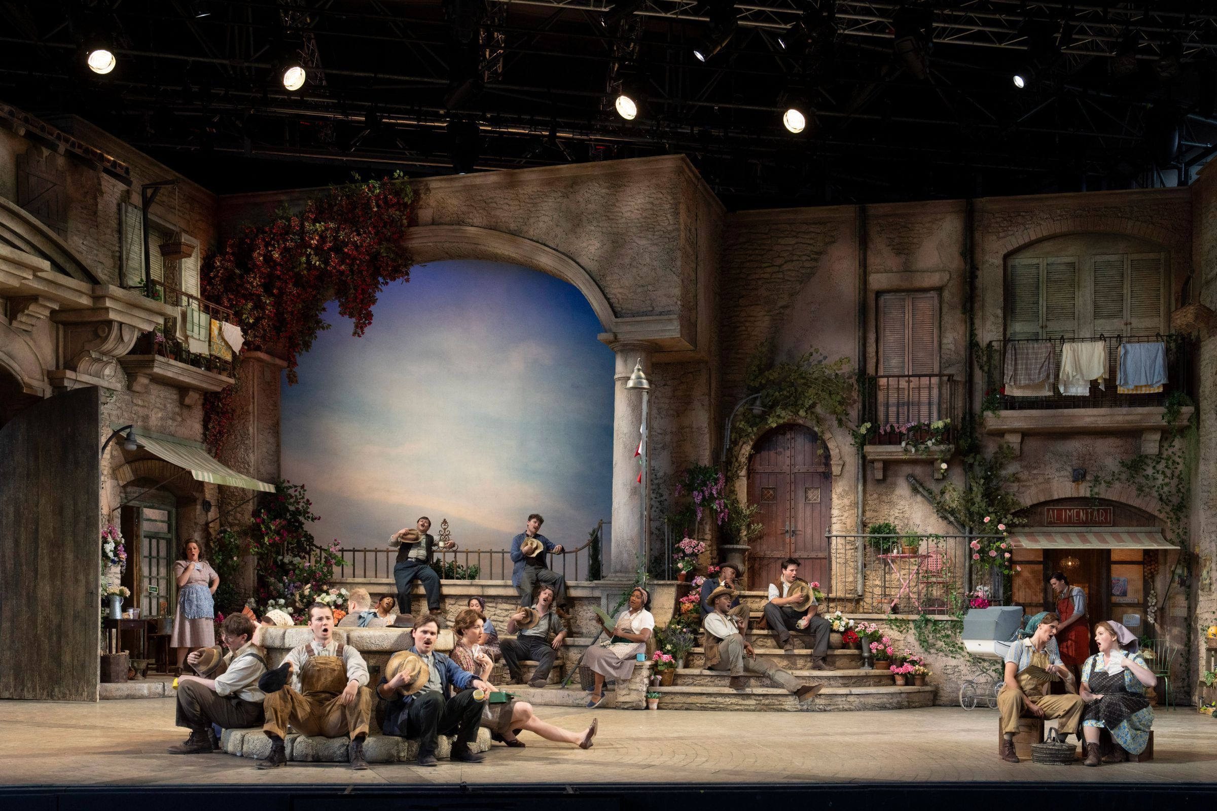 <i>L'elisir d'amore</i> &copy; Richard Hubert Smith